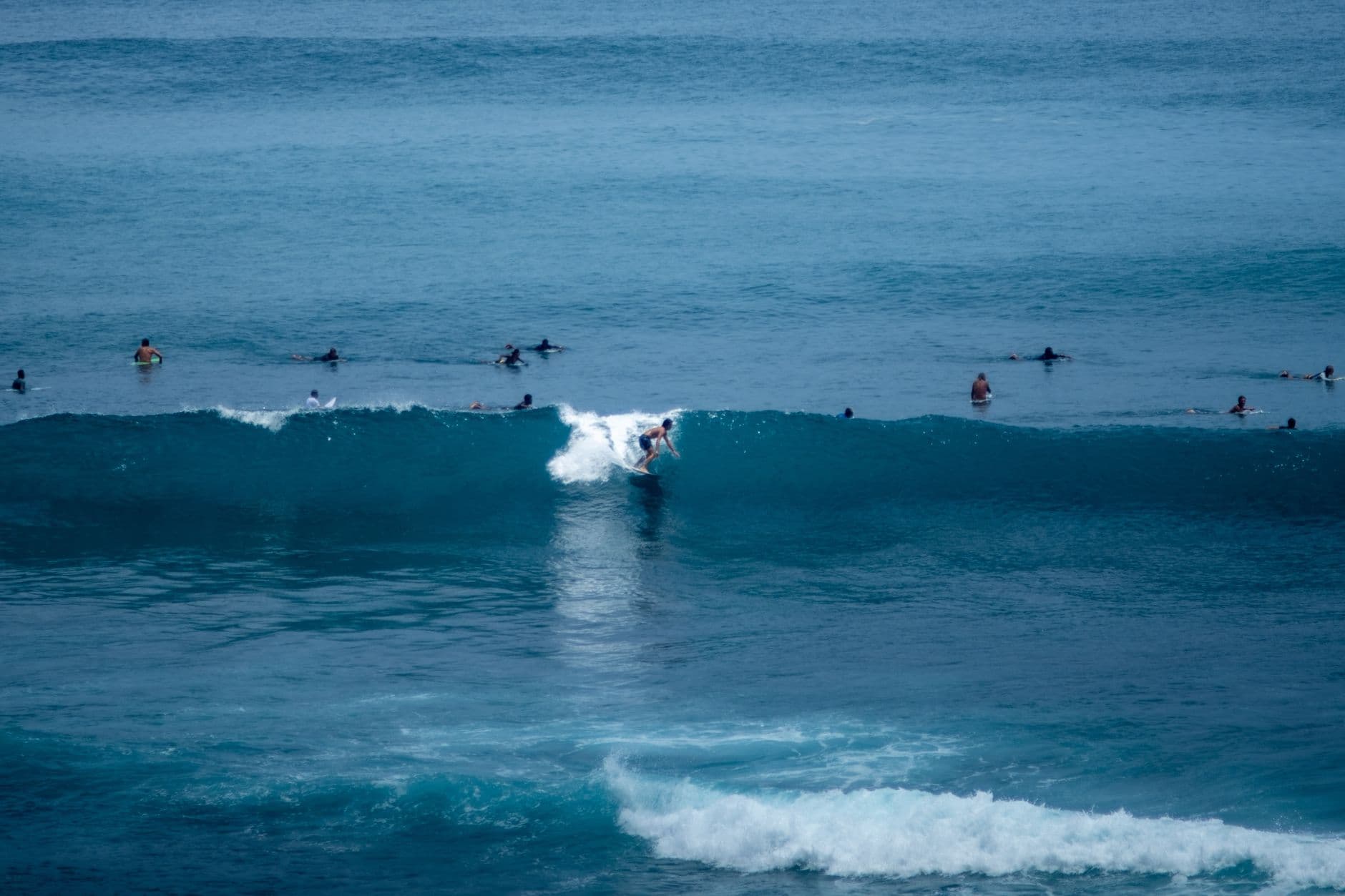 Beste Reisezeit für Bali: Wann die Wellen laufen