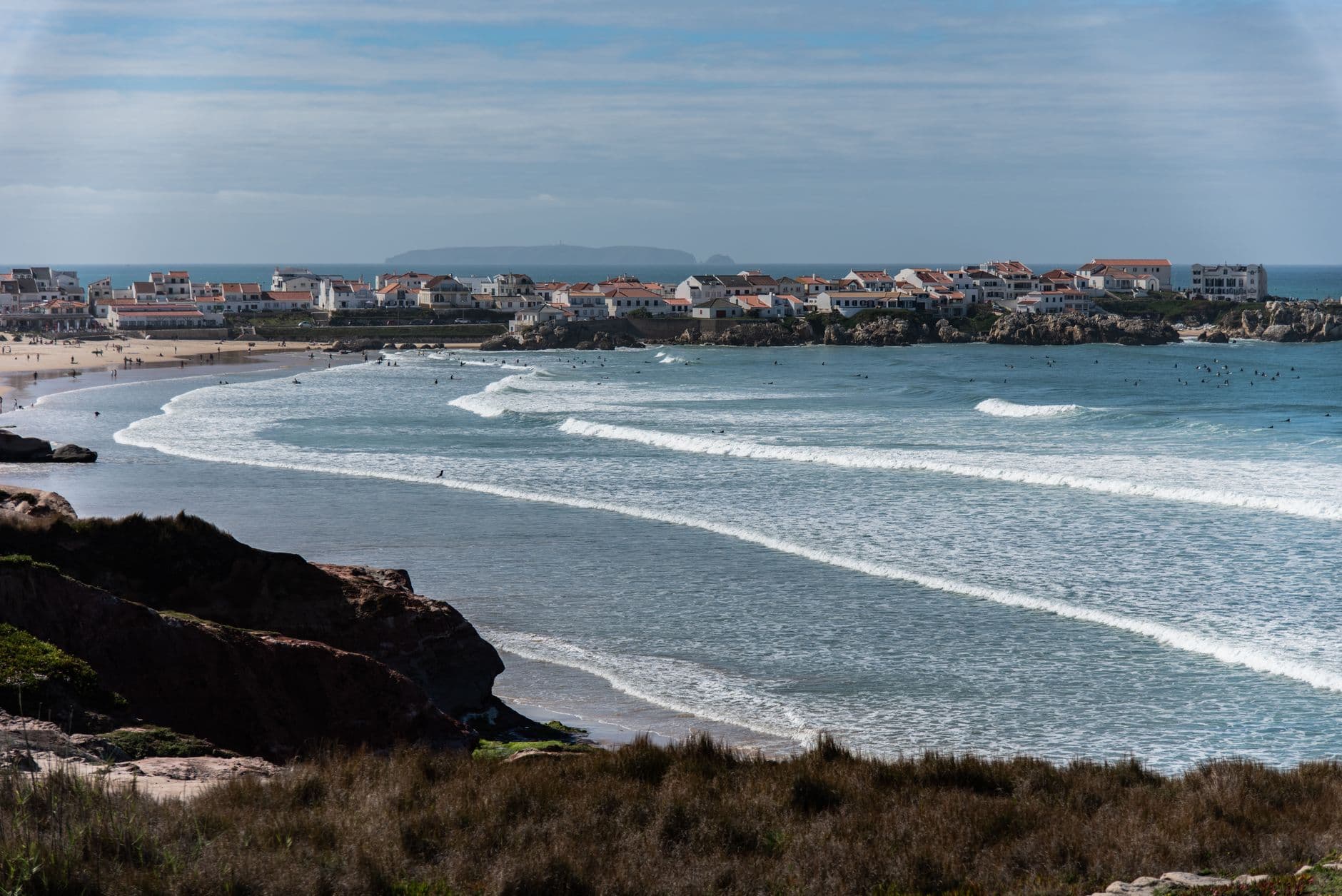 Die beste Reisezeit für Europas Surfspots