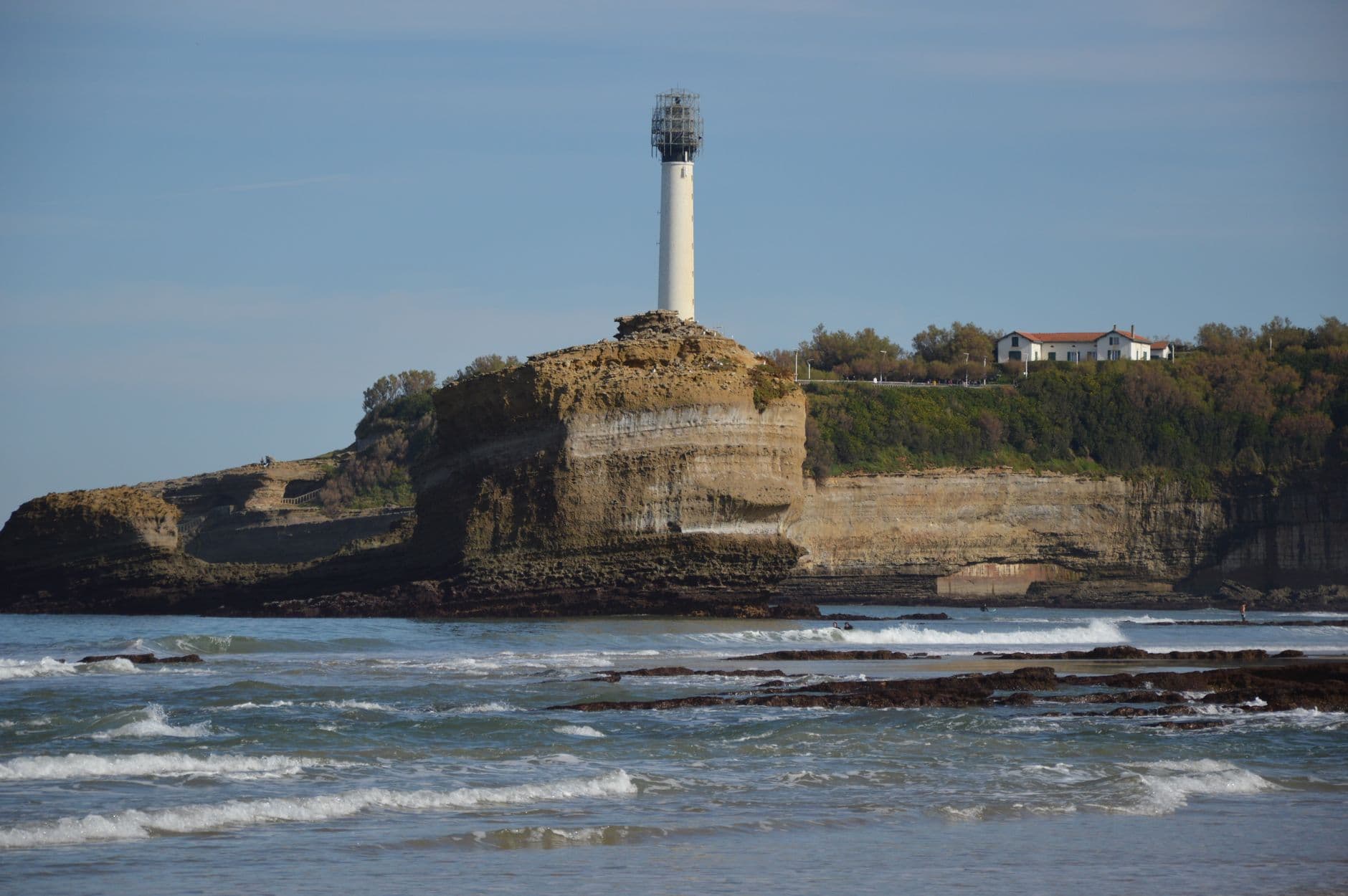Surfcamps in Biarritz: Frankreichs eleganter Surf-Klassiker